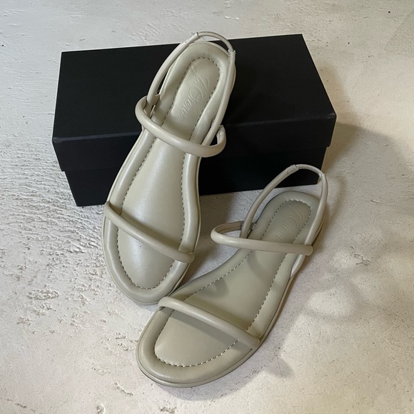 J. Crew Shoes - NWT J. Crew Menorca padded slingback sandals in pistachio leather size 7